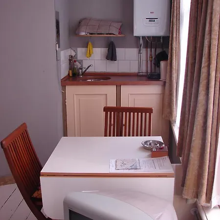 ゲストハウス Downtown Guestroom